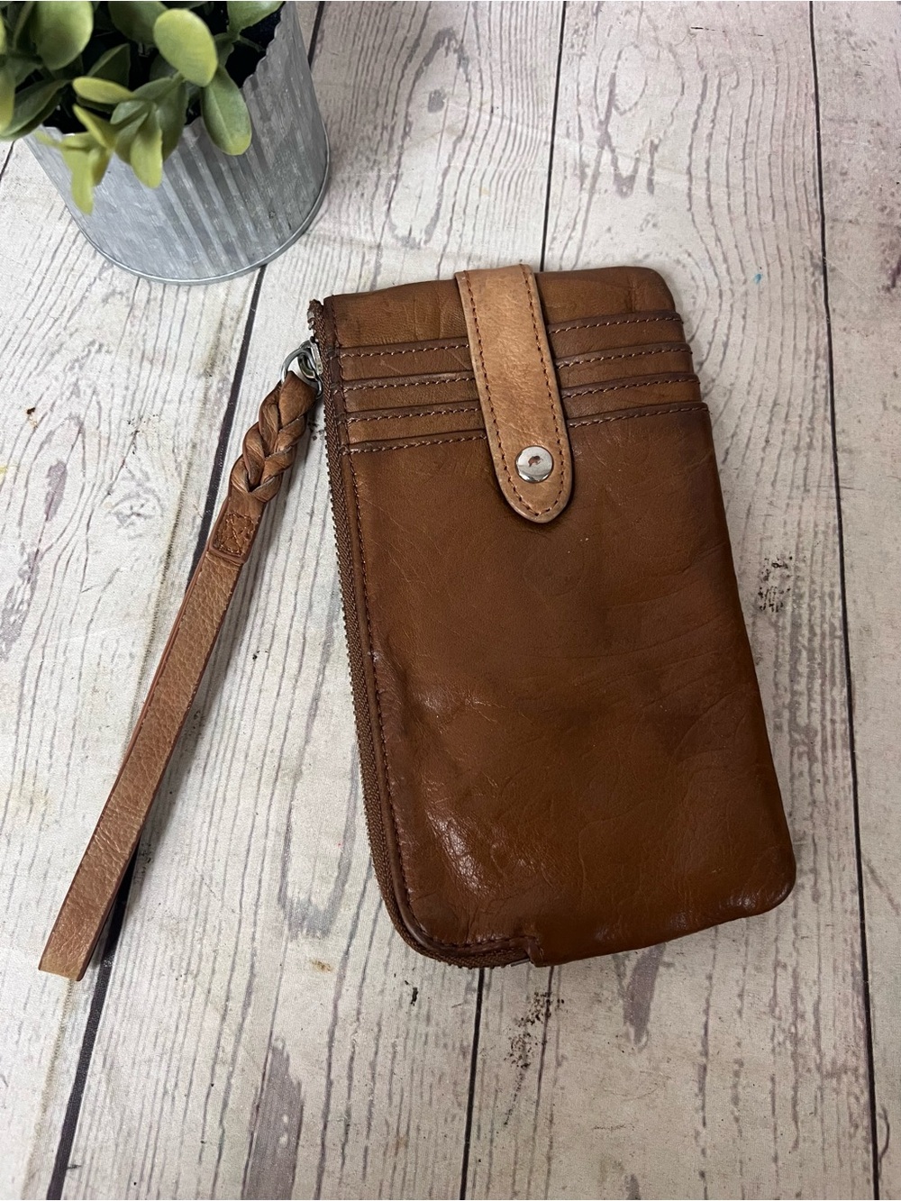 Margot New York Faye Slim Leather Card Case Wallet Wristlet Brandy Brown
